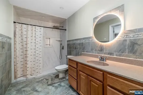 238 Park Avenue Teaneck NJ 07666