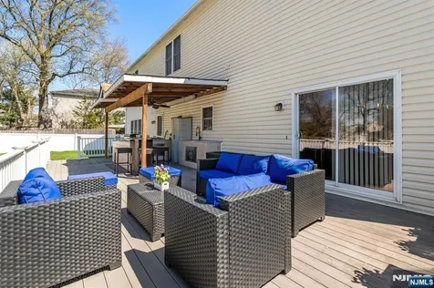 238 Park Avenue Teaneck NJ 07666