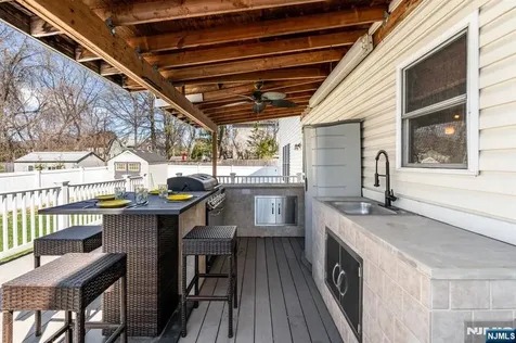 238 Park Avenue Teaneck NJ 07666