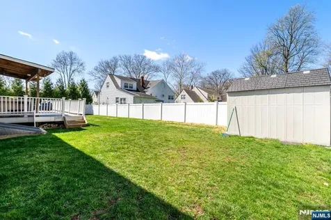 238 Park Avenue Teaneck NJ 07666