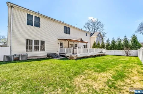 238 Park Avenue Teaneck NJ 07666