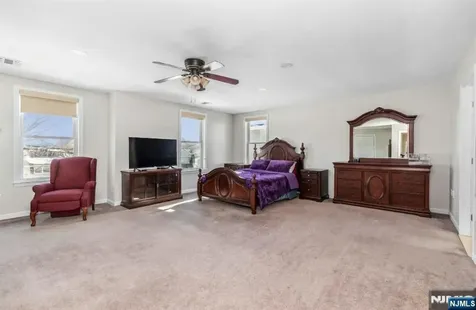 238 Park Avenue Teaneck NJ 07666