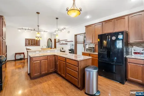 238 Park Avenue Teaneck NJ 07666