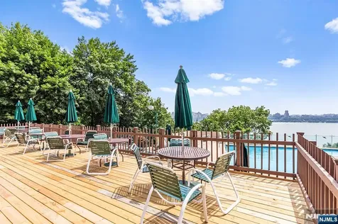 1 Horizon Fort Lee NJ 07024