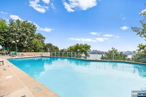 1 Horizon Fort Lee NJ 07024