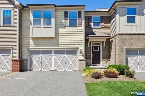 10 Winfield Drive Woodcliff Lake NJ 07677