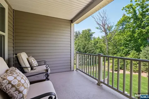 10 Winfield Drive Woodcliff Lake NJ 07677