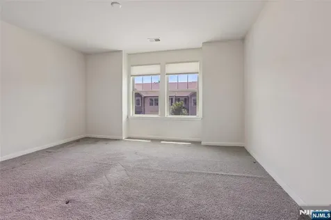 10 Winfield Drive Woodcliff Lake NJ 07677