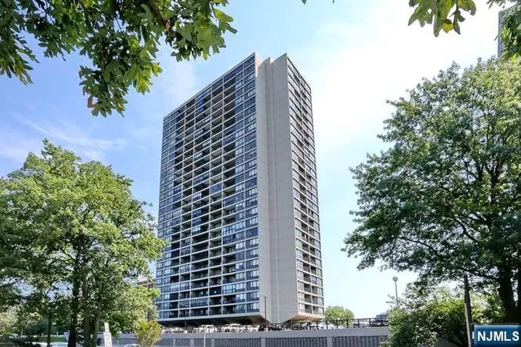 6 Horizon Road Fort Lee NJ 07024