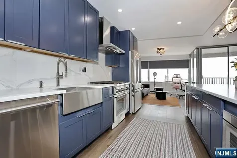6 Horizon Road Fort Lee NJ 07024