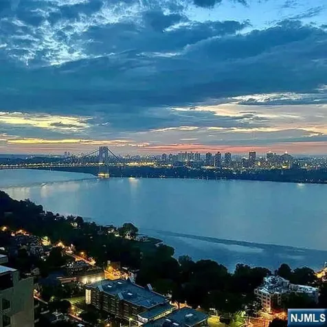 6 Horizon Road Fort Lee NJ 07024