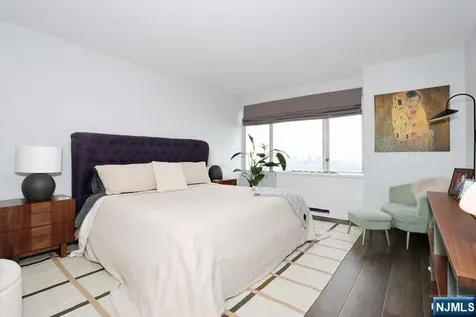 6 Horizon Road Fort Lee NJ 07024