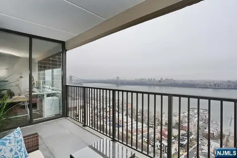 6 Horizon Road Fort Lee NJ 07024