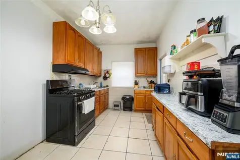 527 Cary Street Orange NJ 07050