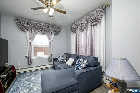 527 Cary Street Orange NJ 07050