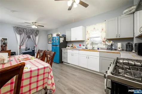 527 Cary Street Orange NJ 07050