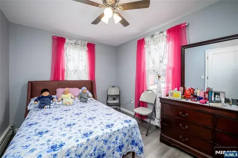 527 Cary Street Orange NJ 07050