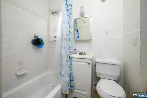 527 Cary Street Orange NJ 07050