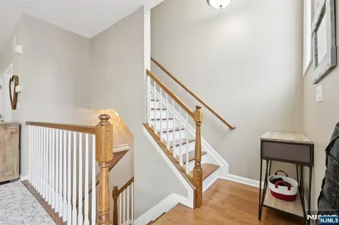 273 Roslyn Court West New York NJ 07093