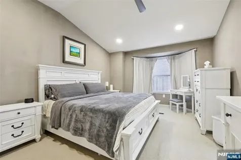 273 Roslyn Court West New York NJ 07093