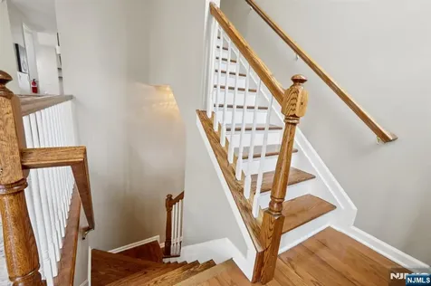 273 Roslyn Court West New York NJ 07093