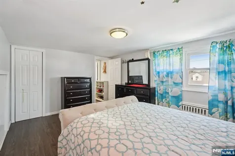 84 Richmond Street Lodi NJ 07644