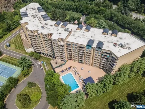 10 Smith Manor Boulevard West Orange NJ 07052