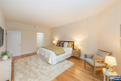 10 Smith Manor Boulevard West Orange NJ 07052