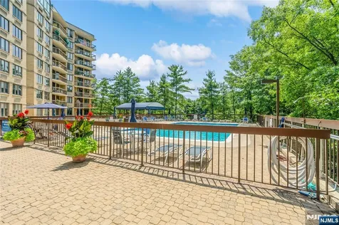 10 Smith Manor Boulevard West Orange NJ 07052