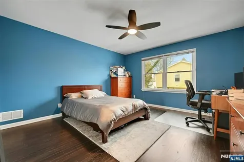 288 Schley Place Teaneck NJ 07666