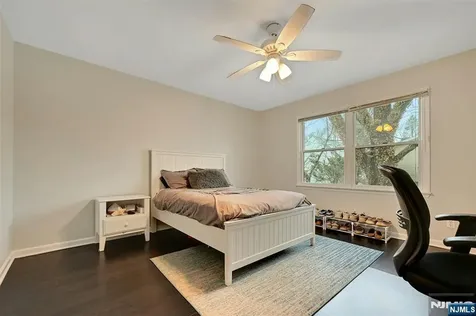 288 Schley Place Teaneck NJ 07666