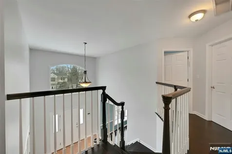 288 Schley Place Teaneck NJ 07666
