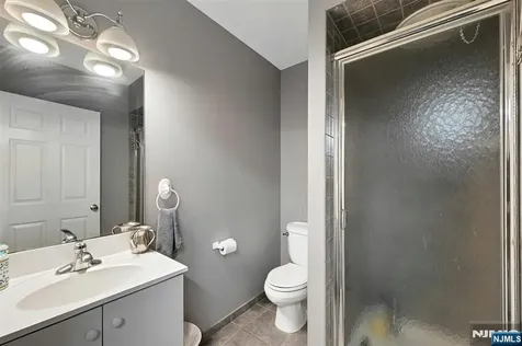 288 Schley Place Teaneck NJ 07666
