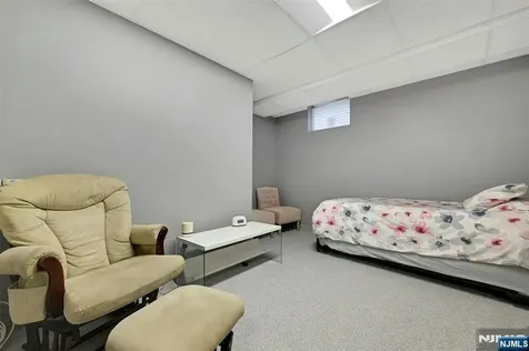 288 Schley Place Teaneck NJ 07666
