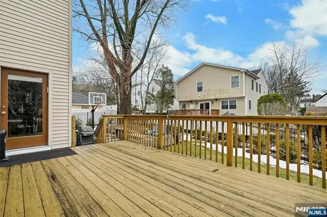 288 Schley Place Teaneck NJ 07666
