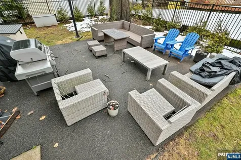 288 Schley Place Teaneck NJ 07666