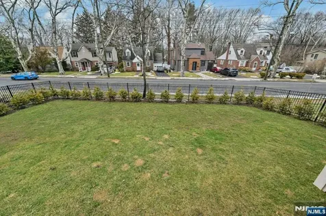 288 Schley Place Teaneck NJ 07666
