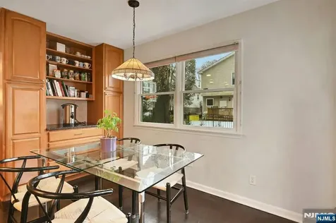 288 Schley Place Teaneck NJ 07666