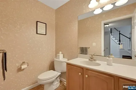 288 Schley Place Teaneck NJ 07666