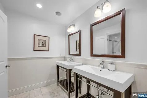 36 Clearwater Drive Ho-ho-kus NJ 07423