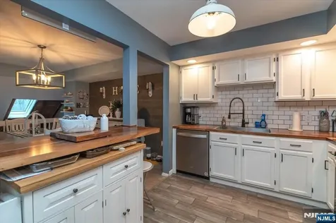 51 Beacon Hill Road West Milford NJ 07480