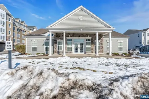 17 Jasmine Lane Garfield NJ 07026