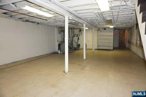 328 Broad Avenue Leonia NJ 07605