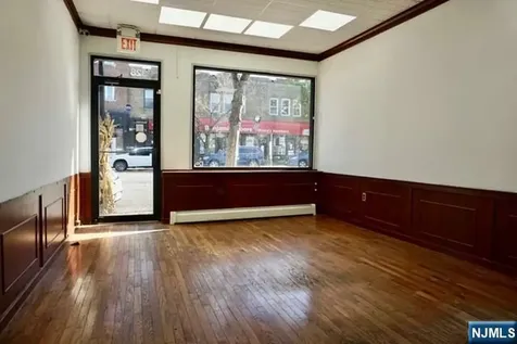 328 Broad Avenue Leonia NJ 07605