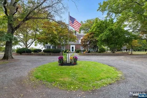 1850 Burnt Mills Road Bedminster NJ 07921