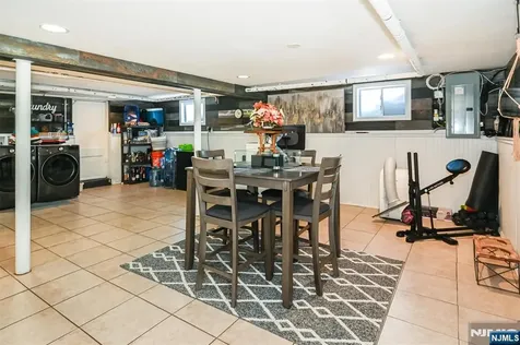 19 Glendale Street Nutley NJ 07110