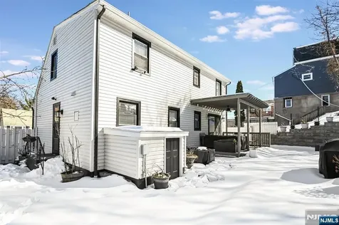 19 Glendale Street Nutley NJ 07110