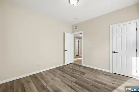 38 Mapes Avenue Newark NJ 07112