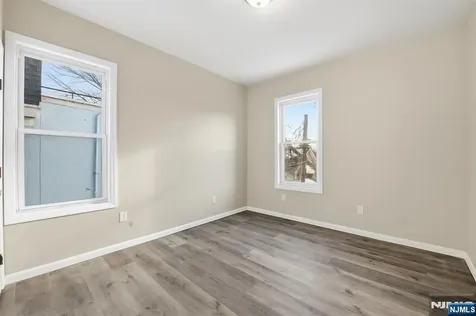 38 Mapes Avenue Newark NJ 07112