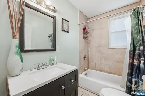 38 Mapes Avenue Newark NJ 07112